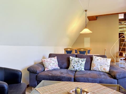 Furniture, Interior Design, Flooring, Floor, Couch, Wall, Room, Ceiling, Wood, Living Room