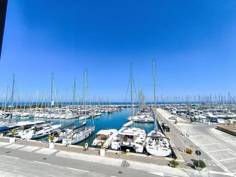 Marina, Boat, Watercraft, Mast, Port, Dock, Sea, Harbor, Boats And Boating--Equipment And Supplies