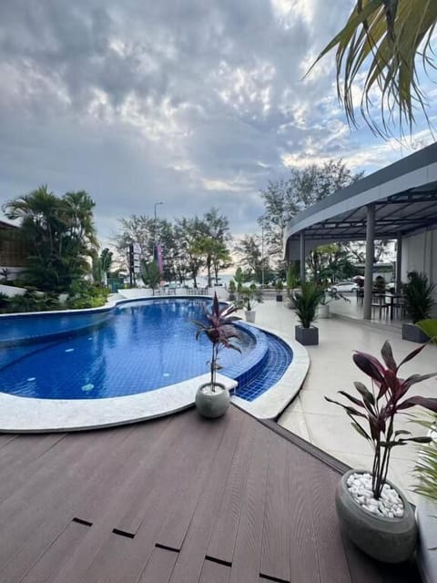 Family Room, City View | Pool | Outdoor pool