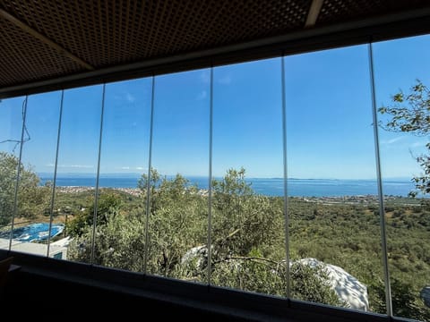 Suite, Kitchenette, Sea View | Interior