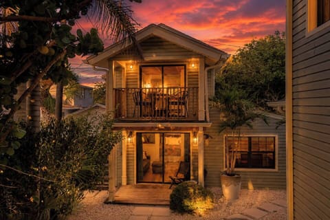 This rental includes the upper and lower floor of the Duplex