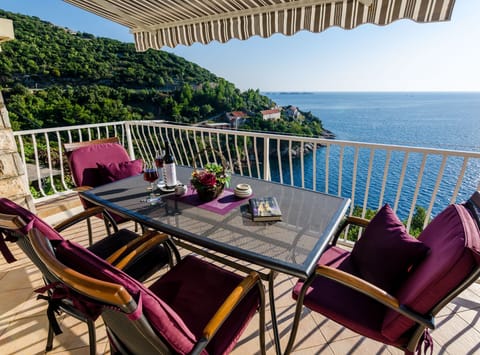 Apartment (One Bedroom Apartment with Terrace) | Balcony
