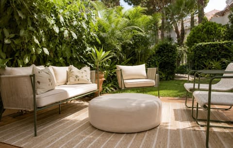 Seating area & garden