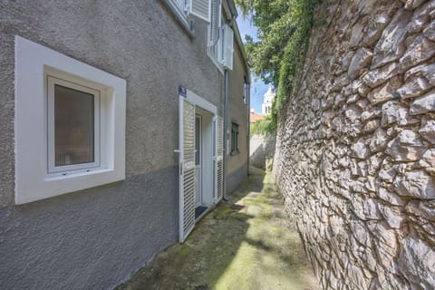 Family Apartment, 1 Bedroom, Microwave (Luna Veli Lošinj Old Town Studio) | Exterior