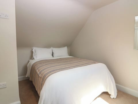 2 bedrooms, WiFi (free), individually decorated, individually furnished