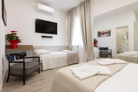In-room safe, blackout drapes, soundproofing, free WiFi