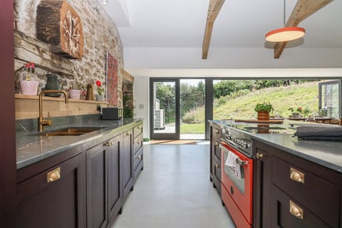 Dishwasher, cookware/dishes/utensils