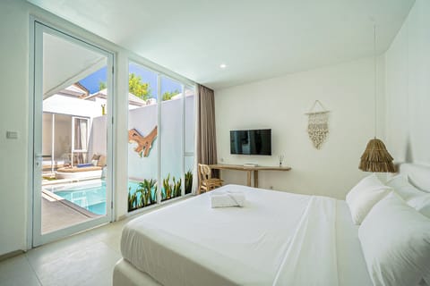 Villa, 2 Bedrooms, Patio, Pool View | In-room safe, blackout drapes, WiFi (free), bed sheets