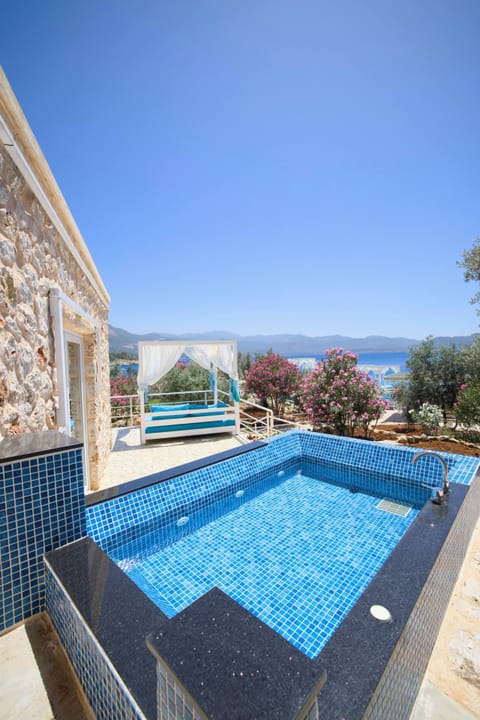 Honeymoon Double Room, Sea View | Jetted tub