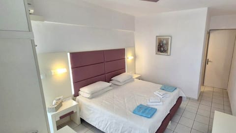 Conmfy single beds await for relaxation