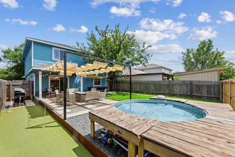 Welcome to Austin's Casa Caliente!