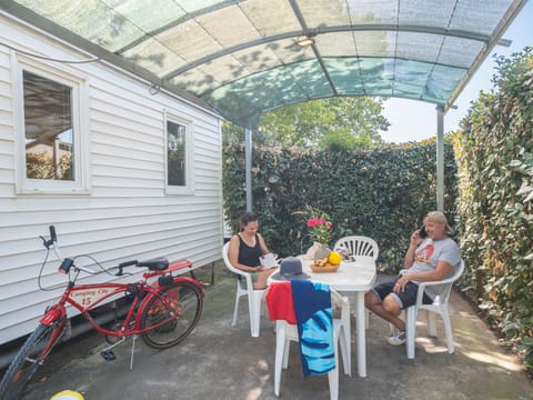 Classic Mobile Home, 2 Bedrooms | Terrace/patio