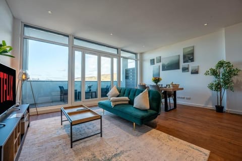 Superior Apartment, Balcony, City View | Living area