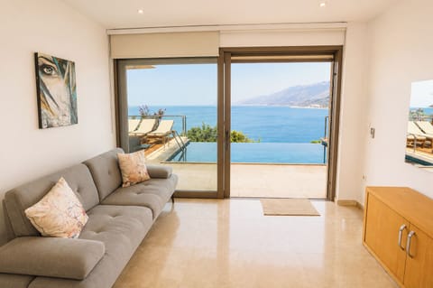 Villa, Sea View | Living area