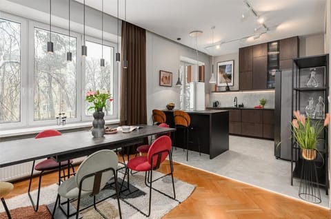 Luxury Apartment, Balcony, City View | In-room dining