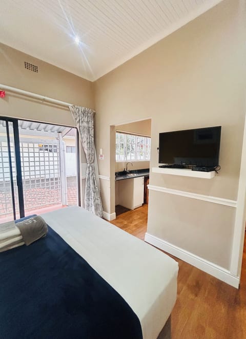 Villa, Patio | Iron/ironing board, WiFi (free)