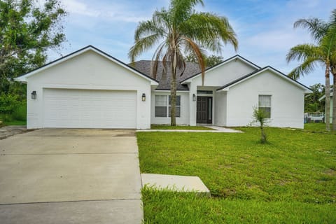 House (4 Bedrooms) | Front of property