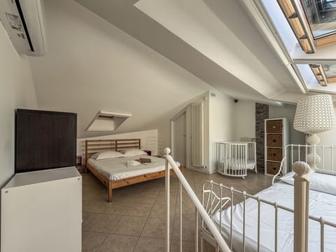 Apartment, Balcony | Iron/ironing board, WiFi (free)