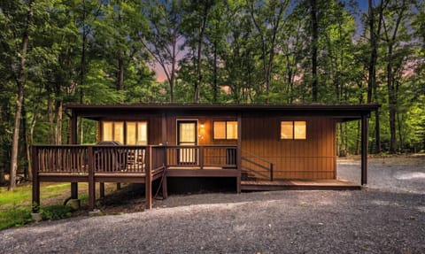 Relax and recharge at this cozy mountain retreat featuring a wood-burning fireplace, fire pit, and access to hiking trails, golf, dining, and resort amenities.