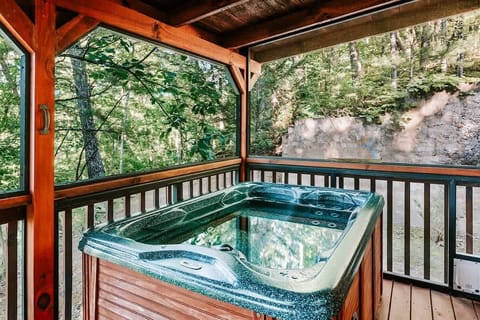 Indoor spa tub