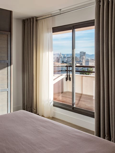 Superior Double Room, 1 Queen Bed, Terrace | Premium bedding, in-room safe, individually decorated, desk