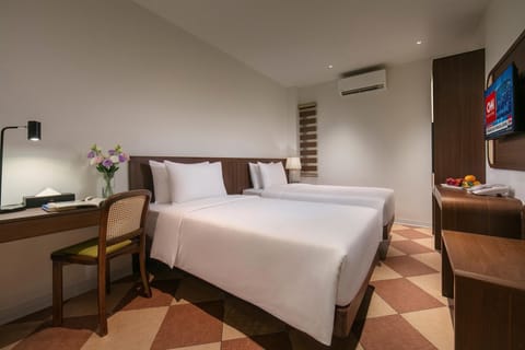 Luxury Double or Twin Room | Minibar (some free items), in-room safe, desk, laptop workspace