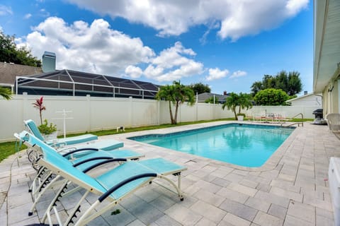 Bradenton Vacation Rental | 3BR | 2.5BA | 2,278 Sq Ft