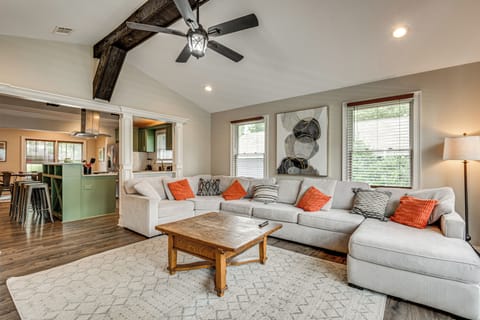 Atlanta Vacation Rental | 3BR | 2BA | 1,360 Sq Ft | 4 Steps to Enter