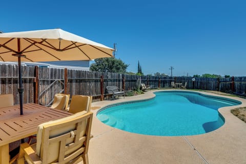 Plymouth Vacation Rental | 3BR | 1BA | 1,148 Sq Ft