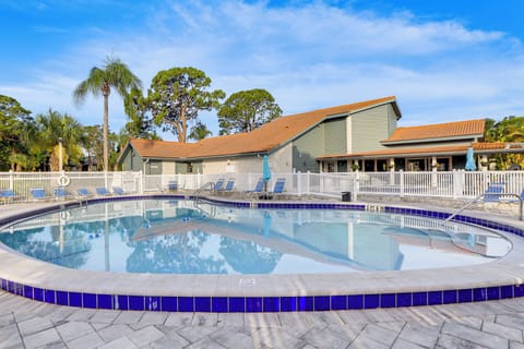 Bradenton Vacation Rental | 2BR | 2BA | 1,141 Sq Ft