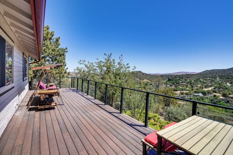 Prescott Vacation Rental | 2BR | 1BA | 816 Sq Ft | 6 Steps to Enter