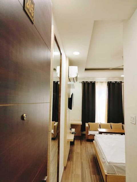 Premium Room, City View | WiFi (free)