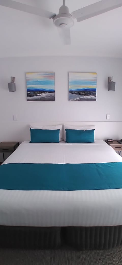 Family Room, 3 Bedrooms | Premium bedding, laptop workspace, iron/ironing board, free WiFi