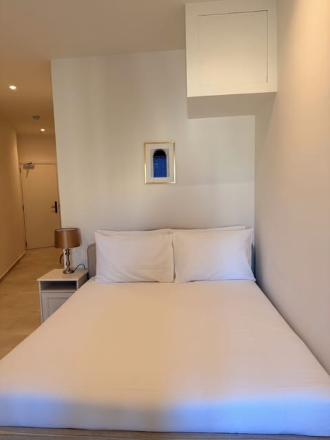 Basic Double Room | Desk, blackout drapes, soundproofing, iron/ironing board (on request)