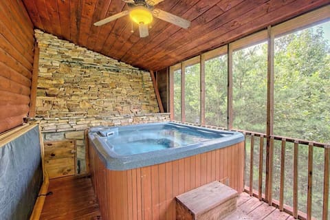 Indoor spa tub