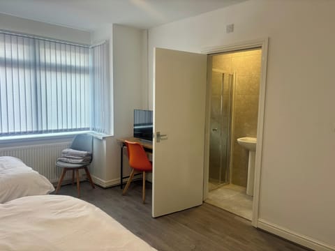 Iron/ironing board, WiFi (free), bed sheets