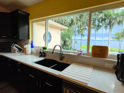 Lakefront escape with a private pier, family fun and springs nearby.
