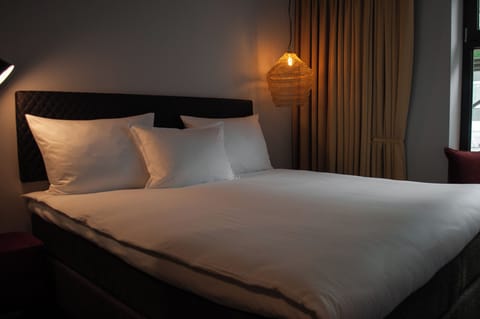Basic Double Room | Hypo-allergenic bedding available, WiFi (free), bed sheets