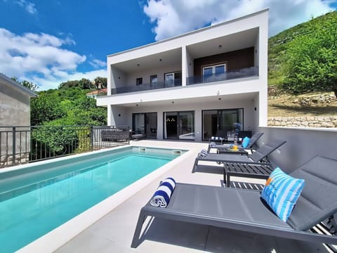 Swimming Pool, Resort, Hotel, Villa, Eco Hotel