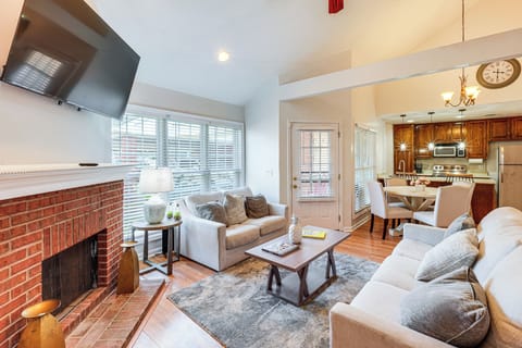 Apartment (2 Bedrooms) | Front of property