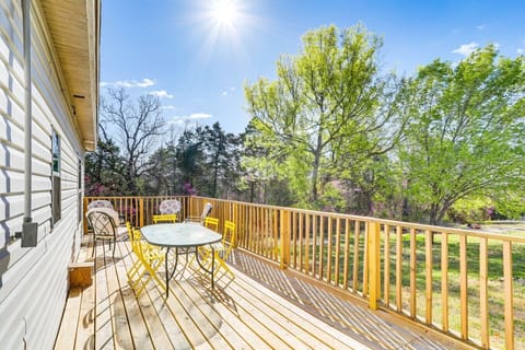 Deck Area | Open Air Gathering Space | Natural Surroundings