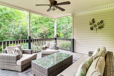 Louisville Vacation Rental | 3BR | 2BA | 2,800 Sq Ft