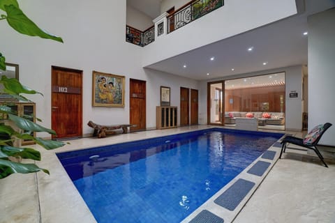 Holiday Home Swimming Pool