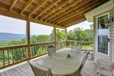 Trenton Vacation Rental | 3BR | 2.5BA | 2,000 Sq Ft
