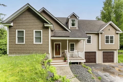 Campton Vacation Rental | 4BR | 2BA | 3,470 Sq Ft