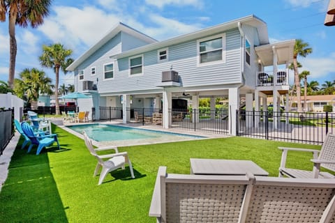 MI Island Time by Anna Maria Island Accommodations