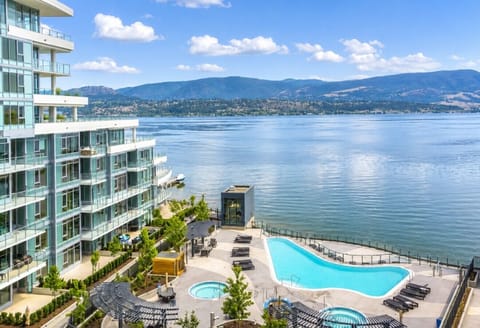 Exterior View & Shared Pool
