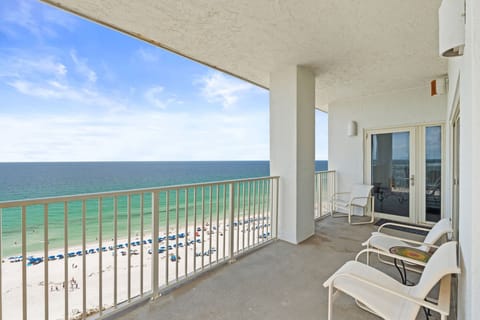 Large Corner Balcony