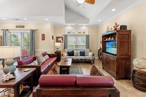 Family Room w/ vaulted ceilings