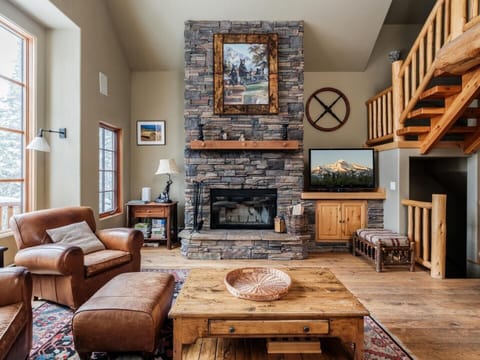 House, 4 Bedrooms | Living area